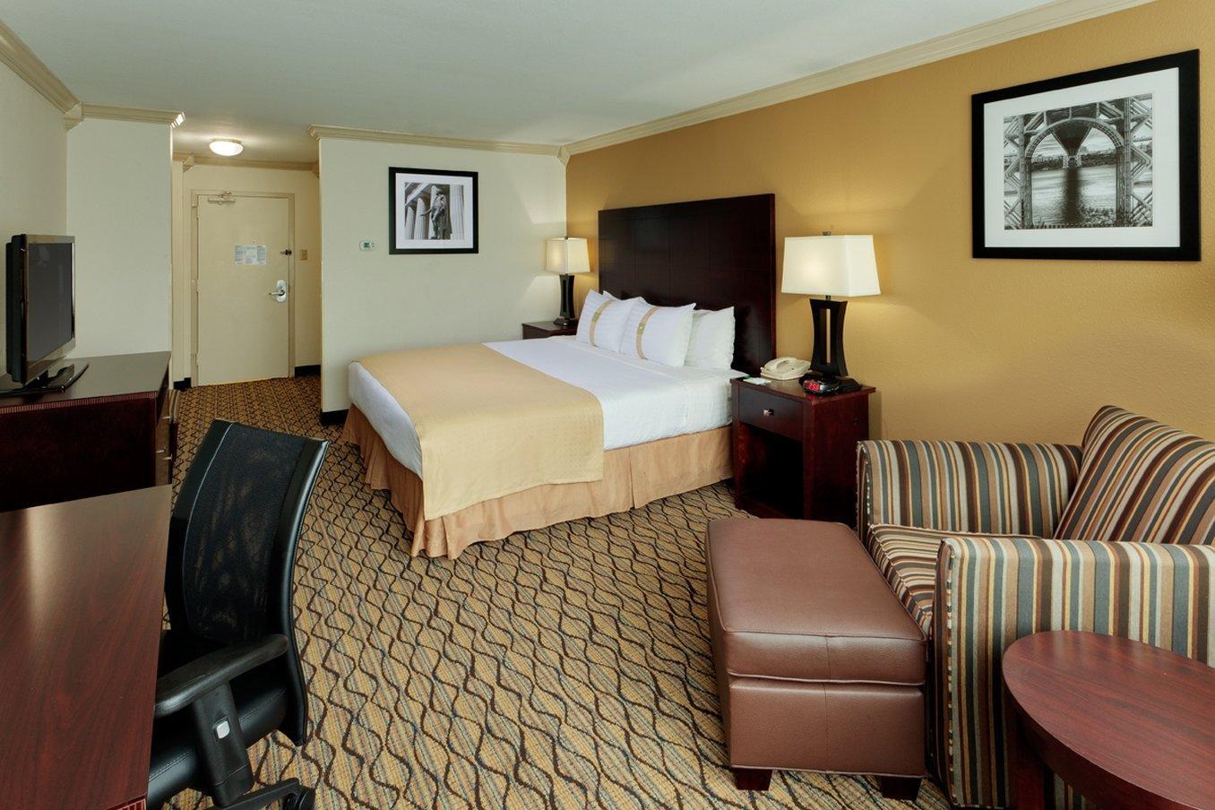Holiday - Gw Bridge Fort Lee-nyc Area, An Ihg Fort Lee